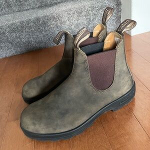 Blundstone Chelsea Boots
